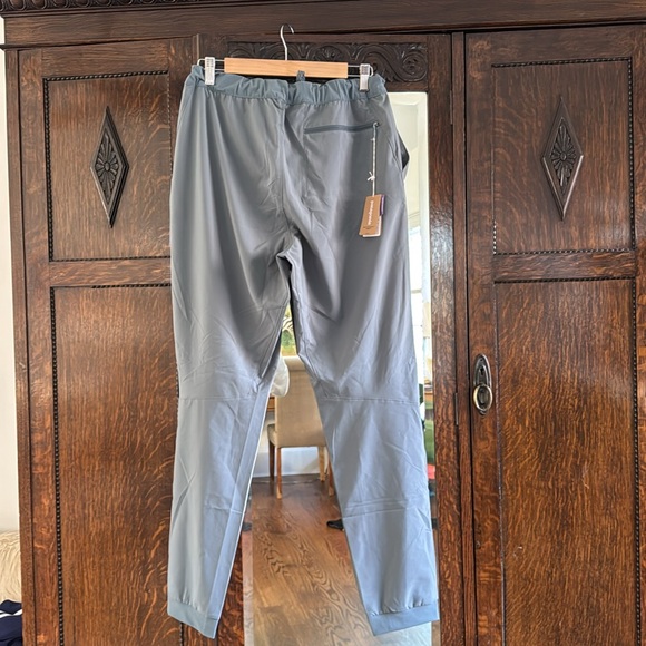 NWT Patagonia Men’s Terrebonne Joggers - Plume Grey - Picture 5 of 6